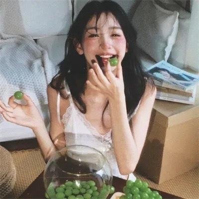 枫月俏佳人